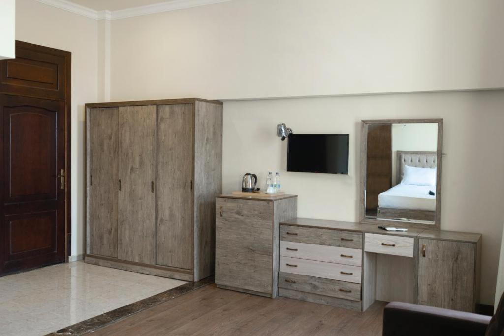 Ultra Loaloa Nile Maadi Hotel Каир Экстерьер фото