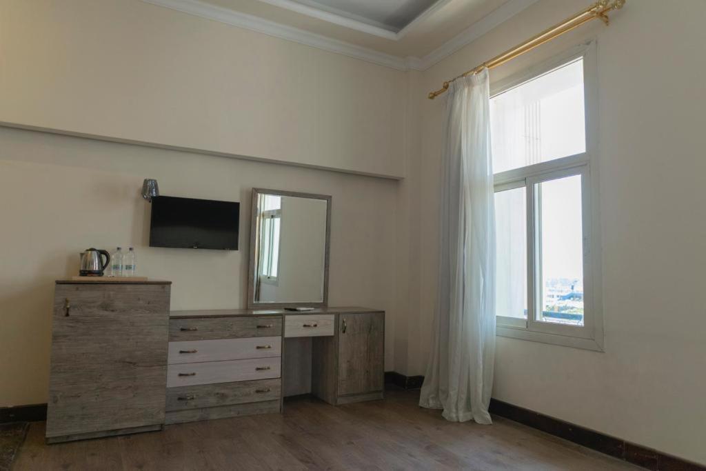 Ultra Loaloa Nile Maadi Hotel Каир Экстерьер фото