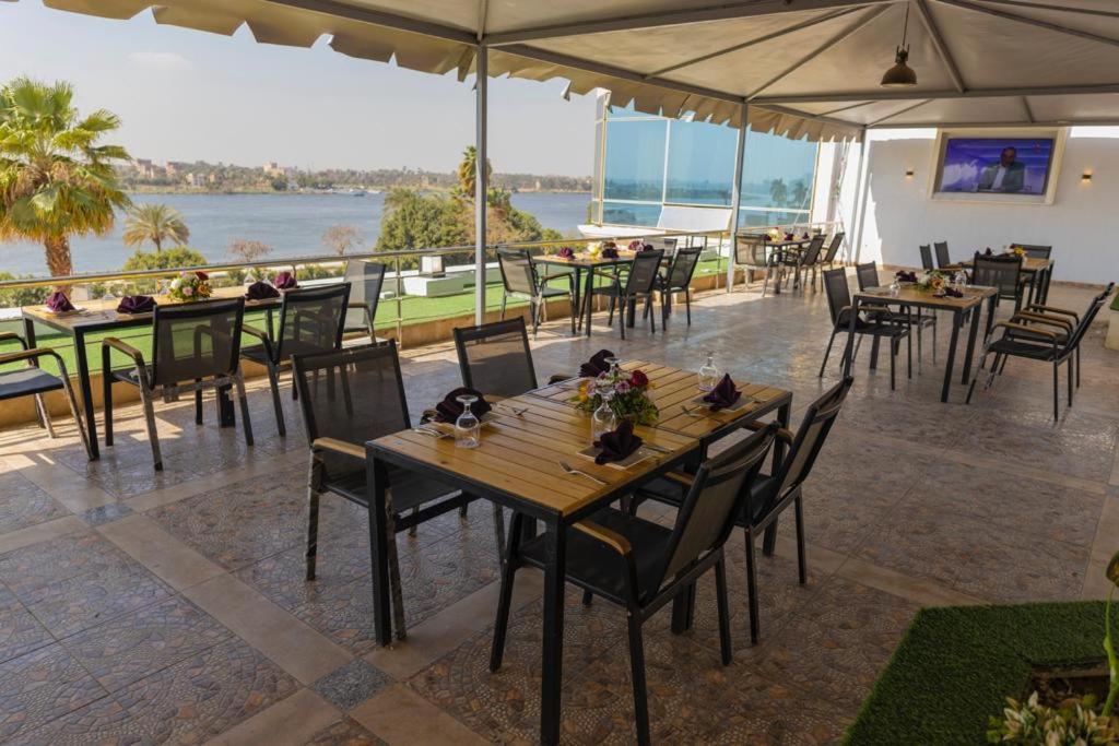 Ultra Loaloa Nile Maadi Hotel Каир Экстерьер фото